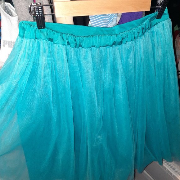34" waist Teal Tulle skirt - Picture 3 of 4